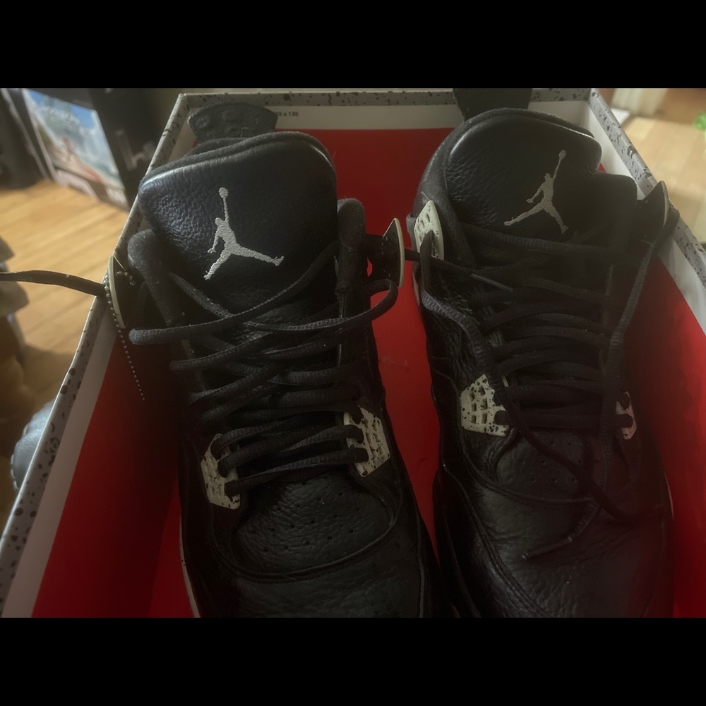 Air Jordan 4 Retro LS Oreo